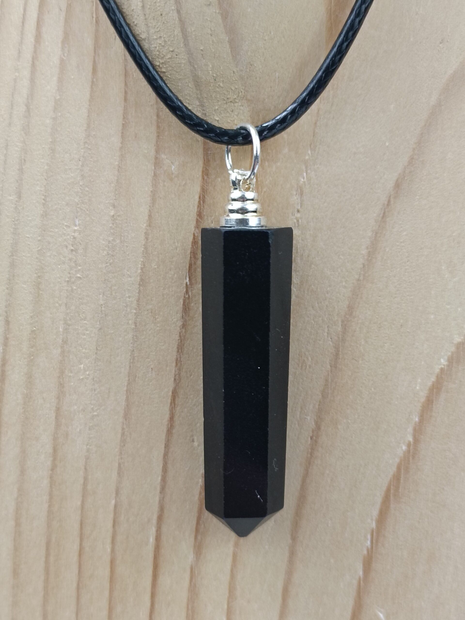 Collier Pointe en Onyx qualité A provenance du Brésil – Image 2