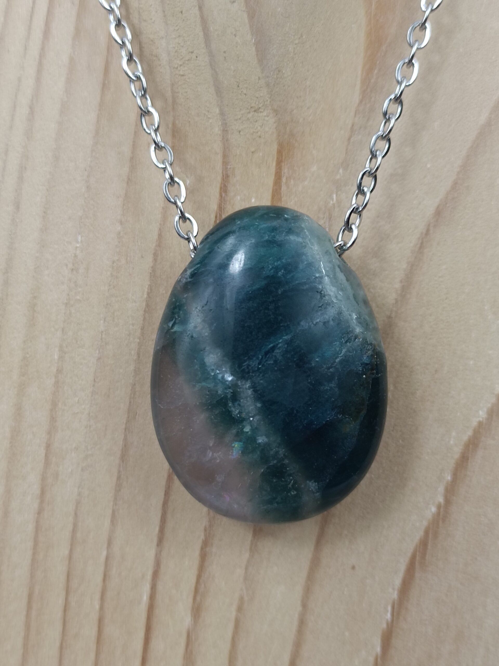 Collier Fluorine multicolore pierre percée naturelle qualité A – Image 3